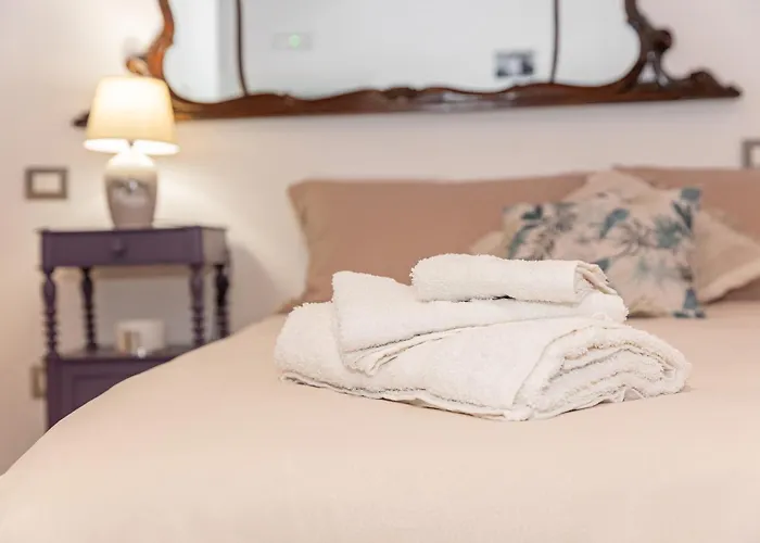 Centro Storico Redmood House a 5 min dal mare, Wi-Fi, A/C e Netflix